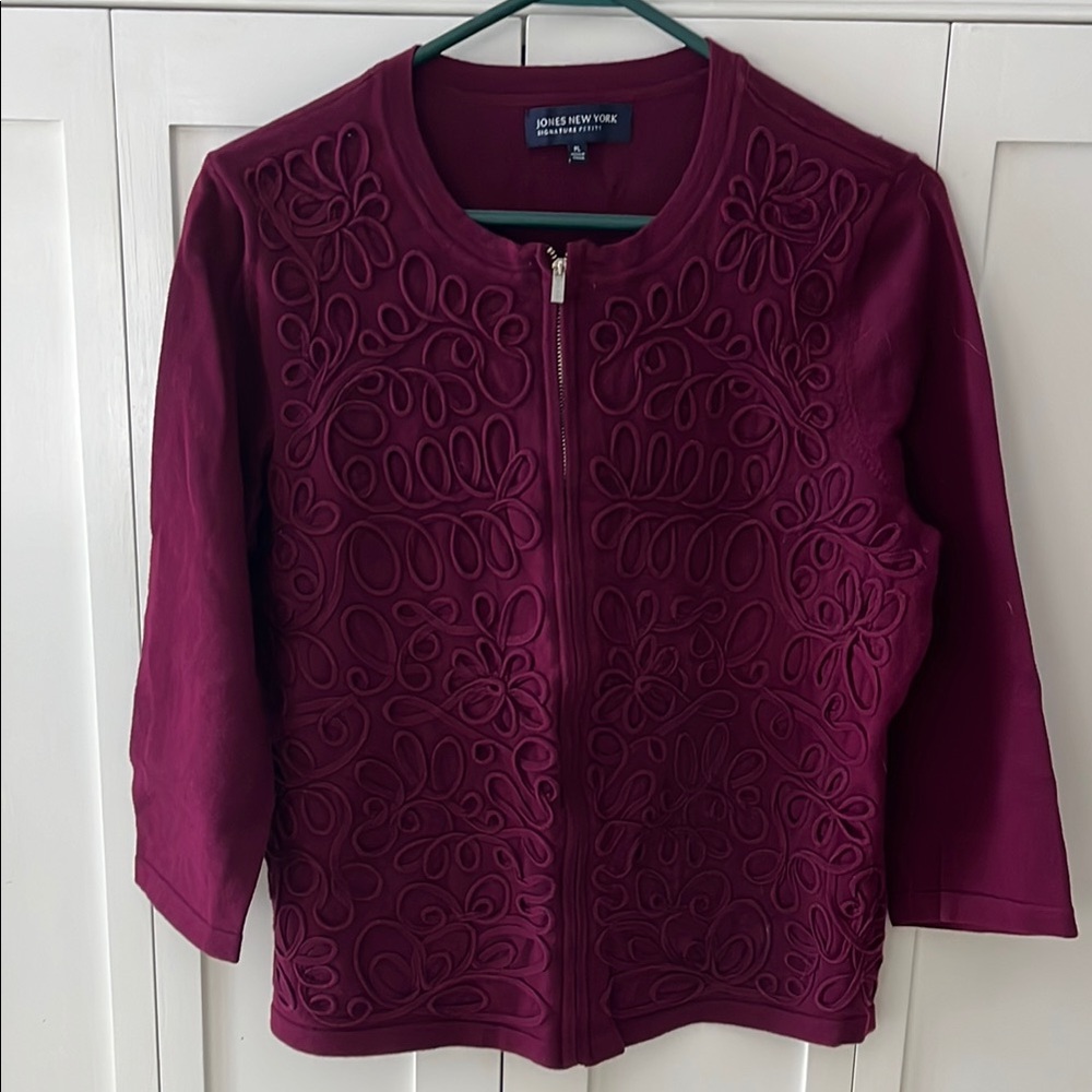 Jones New York Women's Burgundy sweater